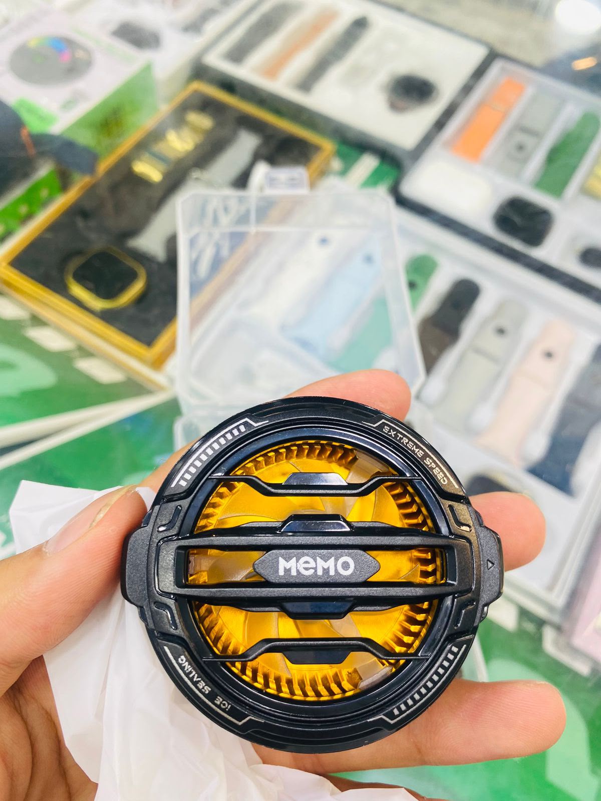 CX07 Magnetic Mobile Phone Cooler Fan – 15W Semiconductor Gaming Cooling Fan for Android & iPhone